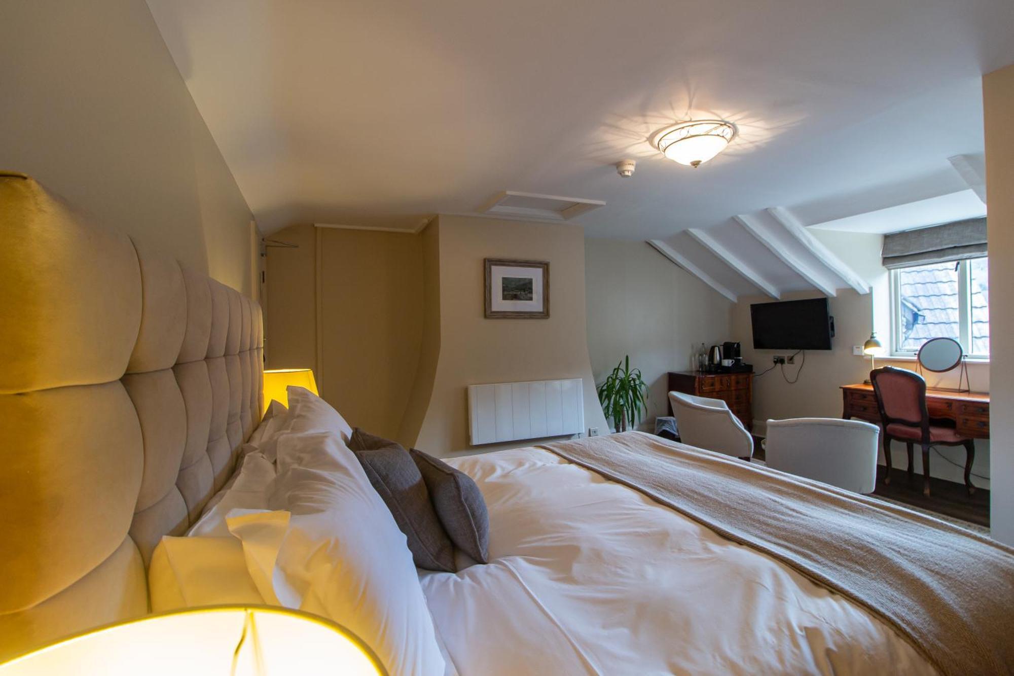 تينتيرن Parva Farmhouse Riverside Guesthouse الغرفة الصورة